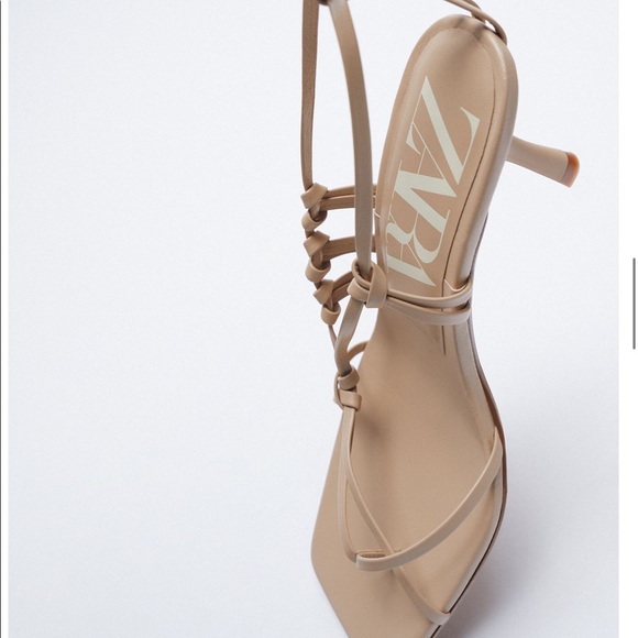 ZARA NEW WOMAN TIED HEEL LEATHER SQUARE SANDALS - Picture 5 of 12